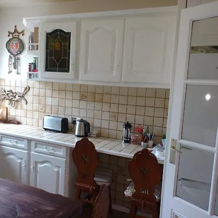 Private 1 Bedroom Flat In * Le Pecq