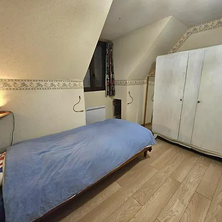 Private 1 Bedroom Flat In
